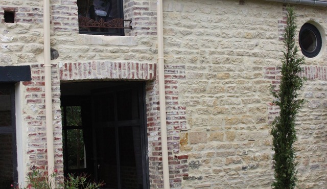 Beautifully renovated elegant old house in Cabourg center, large garden