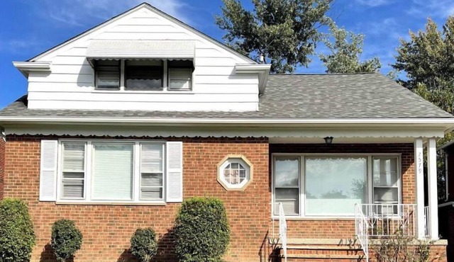 Beautifully Renovated, Luxury Home in Beachwood OH