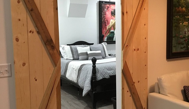 Beautifully renovated unit in the downtown Maysville’s entertainment district