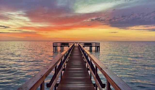 Beautifully renovated Bay View Escape!