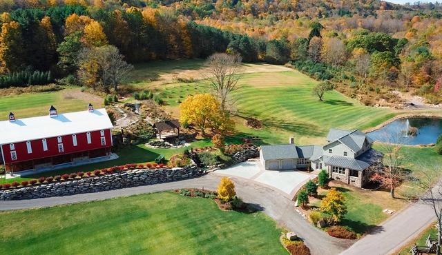 Beautifully Renovated Farmhouse at Maple Sugar Camp.