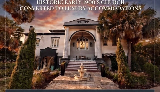 Beautifully restored early-1900s Church. In Historic District + Pet Friendly