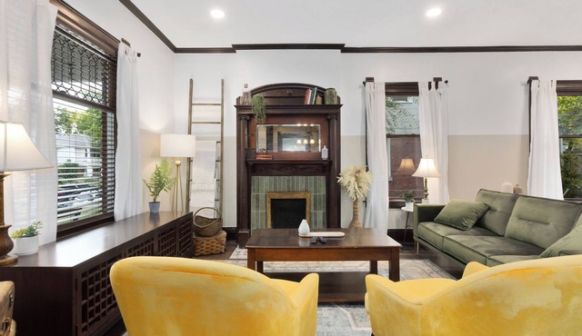 Beautifully Restored 100YR Old 4BD Near Plaza