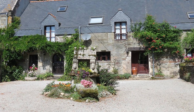 Beautifully restored house attached to the Manoir with heated 12 x 6 m pool