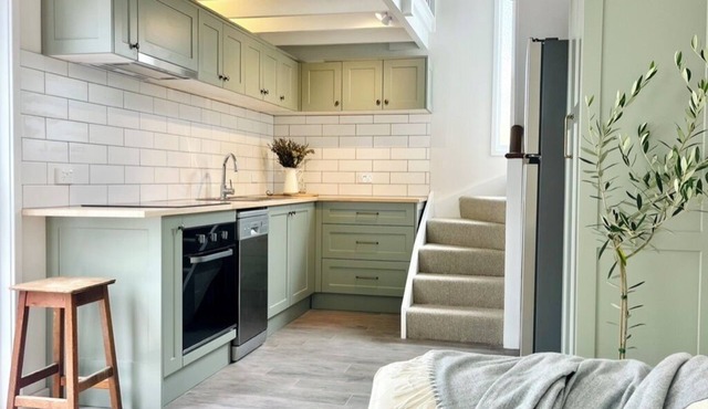 Beautifully styled 2 bed villa with romantic loft master and private courtyard.