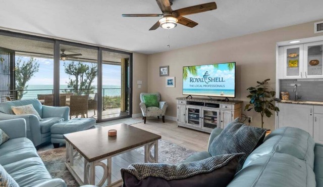 Beautifully Updated and Spacious, Three Bedroom, Gulf Front Condo - Pine Cove 302