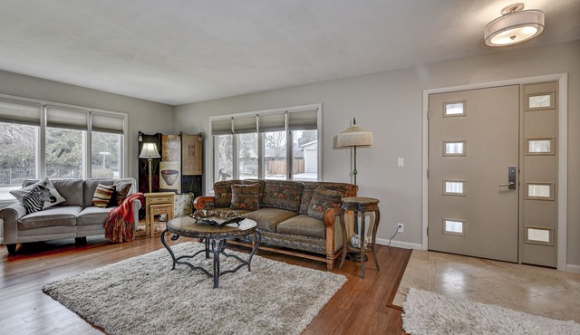 Beautifully updated. Convenient central Boise location