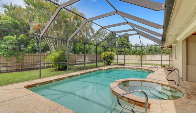Beautifully Updated Home w/Pool & Spa