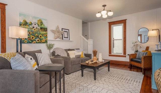 Beautifully updated cottage nestled in downtown Forest City!