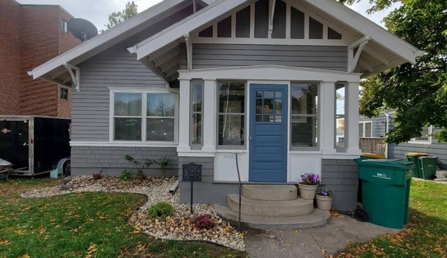 Beautifully updated 4 bedroom Lake Home