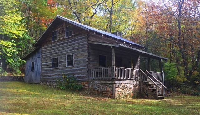 Beautifully-restored 200-year-old Log Cabin off the Blue Ridge Parkway