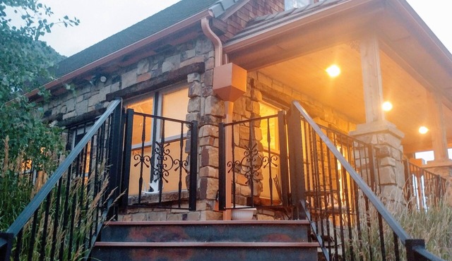 Beautifully Wild Inside & Out. Year-Round Wonderment, Adventure & Peace 21-Z3031