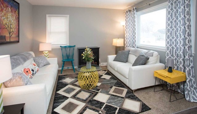 Beauty in Benson! Remodeled 5 Bedroom (Sleeps 14)