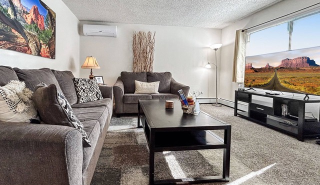 Beauty in the Springs"Entire Condo Great Location