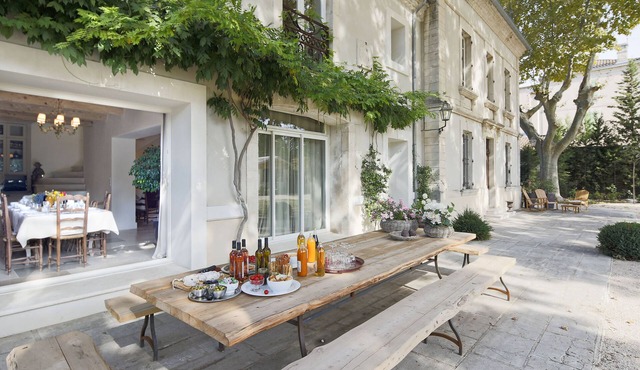 Beauty Villa Sleep 14 Walk to village, AC Heated Pool