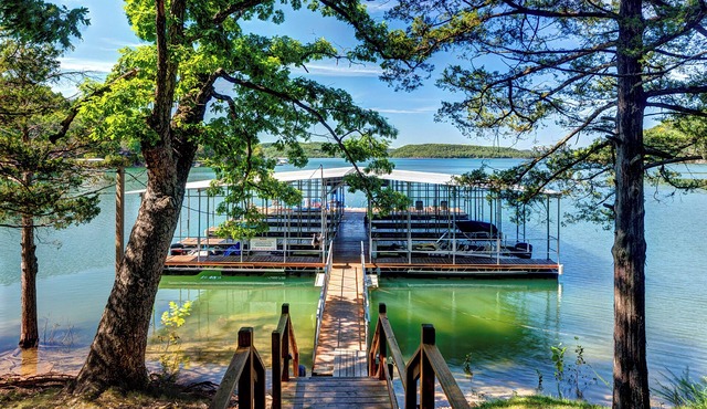Beaver Lake Cabin on the Waterfront with Boat Dock & Swim Deck