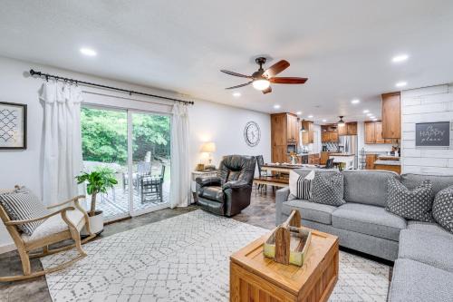 Beaver Lake Getaway with 2 Decks, Grill, and Views!