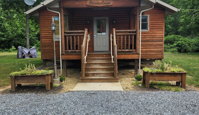 Beaver Lodge At Creekside Resort