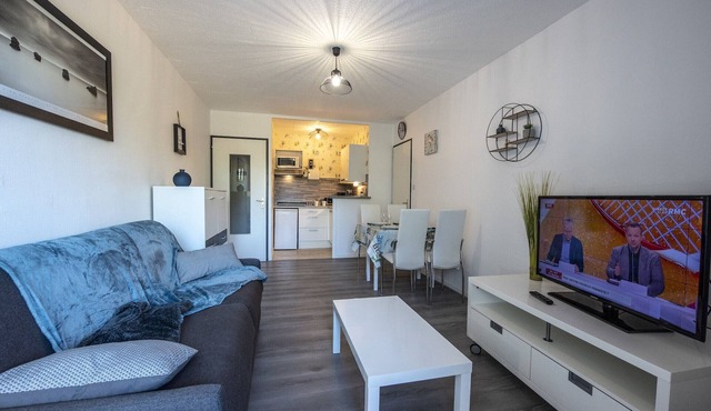 Becs Beach 500m away - Apartment for 4