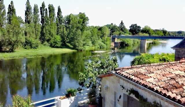 Bed and breakfast at the water's'edge