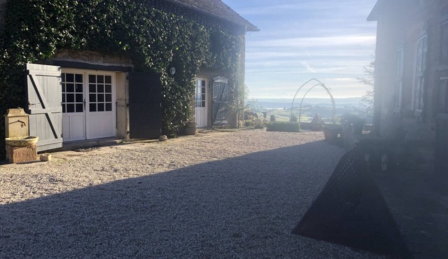 Bed and breakfast in a former stable