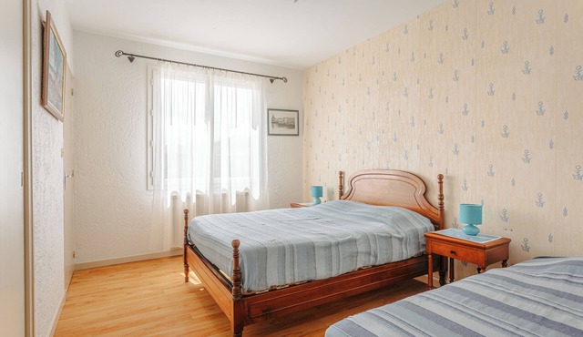 Bed and Breakfast 'Grillon' with Shared Terrace, Shared Garden and Wi-Fi