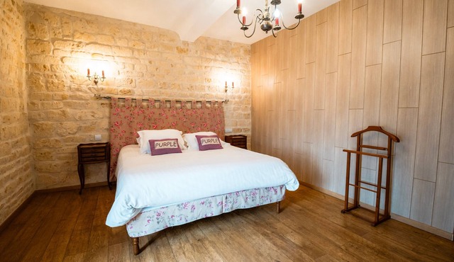 Bed and Breakfast 'Chambre Tulipes' with Shared Garden and Wi-Fi
