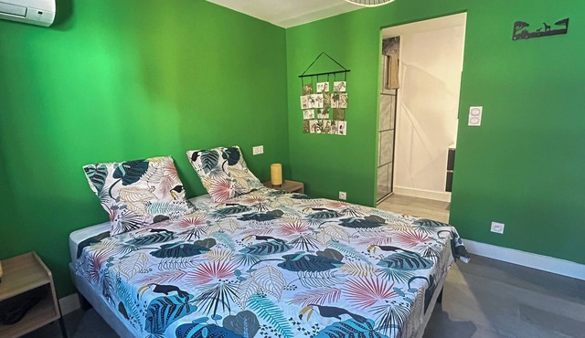 Bed and breakfast nestled in the Préalpes d'Azur regional park.