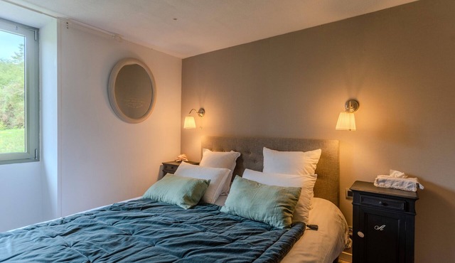 Bed and Breakfast 'Anémone' with Mountain View, Wi-Fi and Air Conditioning