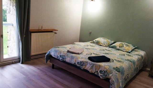 Bed and Breakfast 'Chambres D'hôtes Le Fief Gobé -' with Shared Pool, Shared Terrace and Wi-Fi