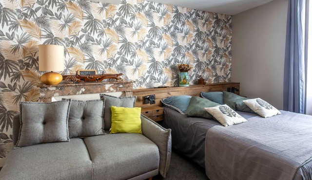 Bed and Breakfast 'Chambres Nature' with Shared Pool, Shared Terrace and Wi-Fi