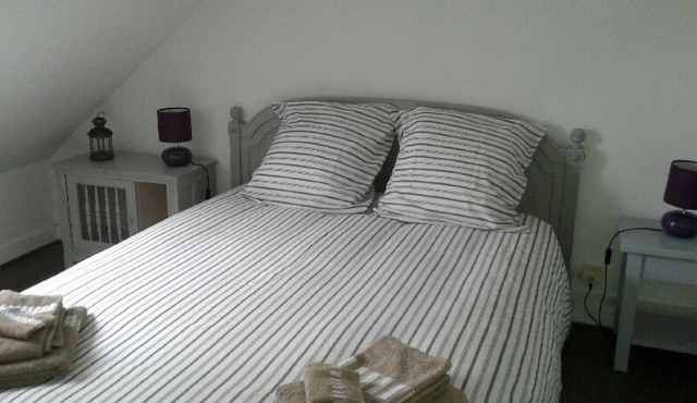 BED AND BREAKFAST (1)