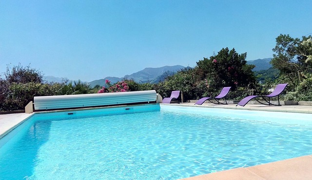 Bed and breakfast at the farm, Lourdes, Pyrenees, ANOUSTA