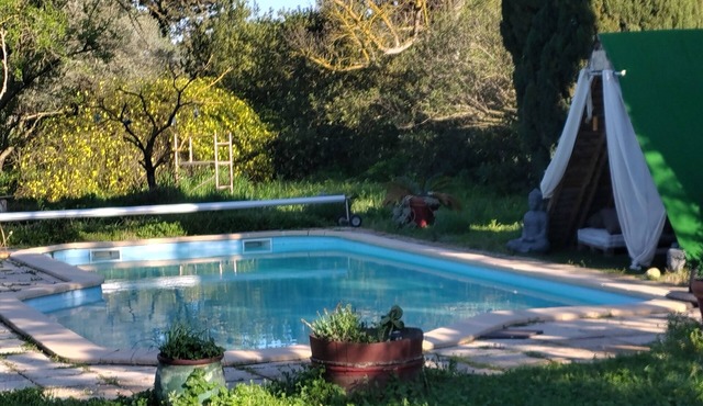 Bed and breakfast between sea and mountains on the Spanish border