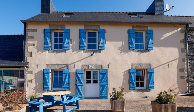 Bed and Breakfast 'Breizh' with Private Terrace, Shared Garden and Wi-Fi