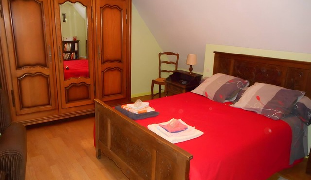 Bed and Breakfast 'Chambre De Convenant Hery Bihan' with Shared Garden and Wi-Fi