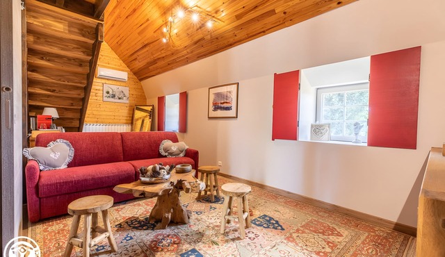 Bed and Breakfast 'Chambre Cupidon' with Mountain View, Wi-Fi and Air Conditioning