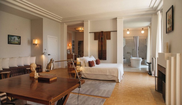 Bed and Breakfast in an exceptional location villa