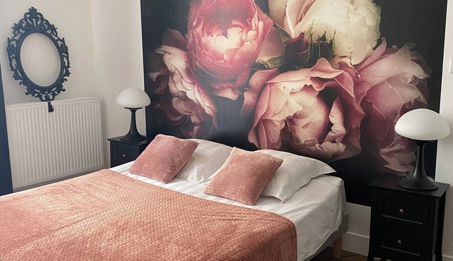 Bed and breakfast in historic district with free breakfast and parking