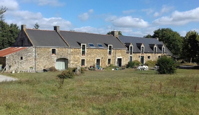Bed and breakfast in traditional Breton longère