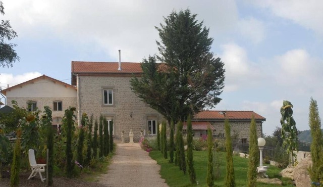Bed and breakfast Lamartine, at the Domaine de la plume