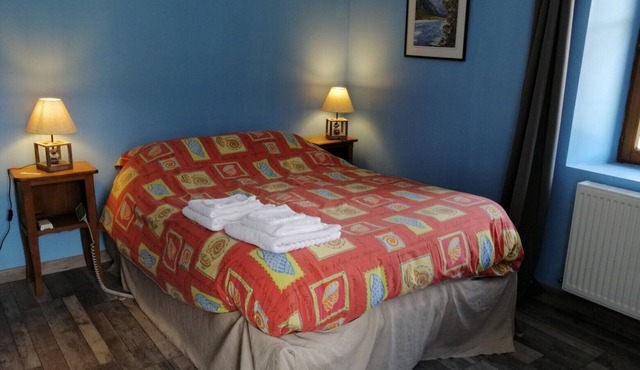 Bed and Breakfast 'Le Myosotis' with Shared Terrace, Wi-Fi and Air Conditioning
