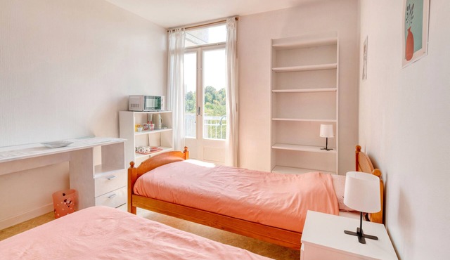 Bed and Breakfast with Local Host in Toulouse with Wi-Fi