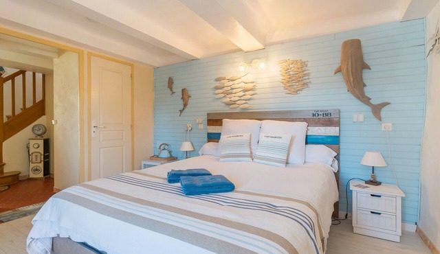 Bed and Breakfast 'Océan' with Lake View, Wi-Fi and Air Conditioning