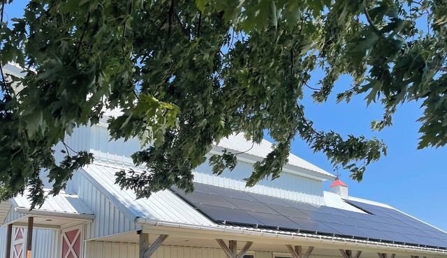 Bed & Breakfast Barn near playground park, trout streams, bike trails