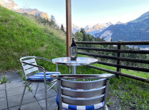 Bed & Breakfast in car-free Wengen - Hop in Nest BnB