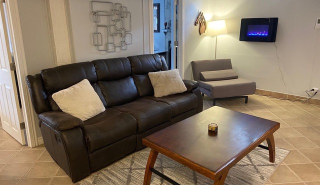 Bed of Roses Short Term Rental. Hot Tub! Bright 2 bdrm basement. Sleeps 4.