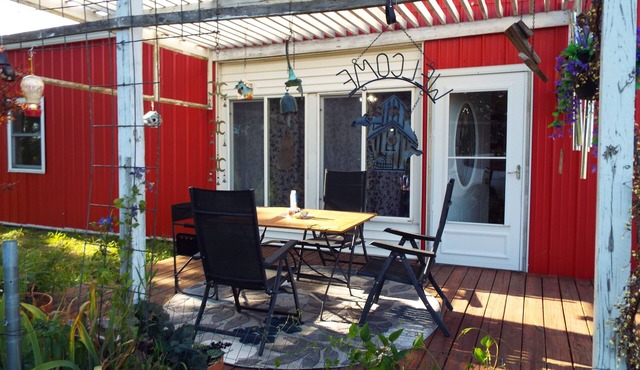 Bedford, IA 2BR Country Cottage in the Tranquility of SW Iowa, near IA/MO line.