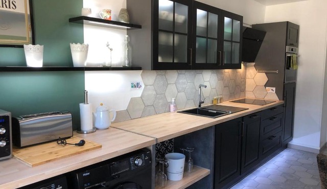 BedinReims luxe wonderful calm in city center, ideal for 2 adults and 3 children free parking