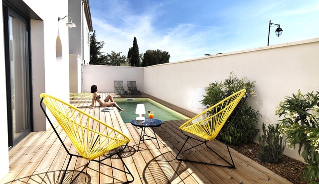 Bédoin, contemporary home for lovers of design, sport and the Ventoux mountains
